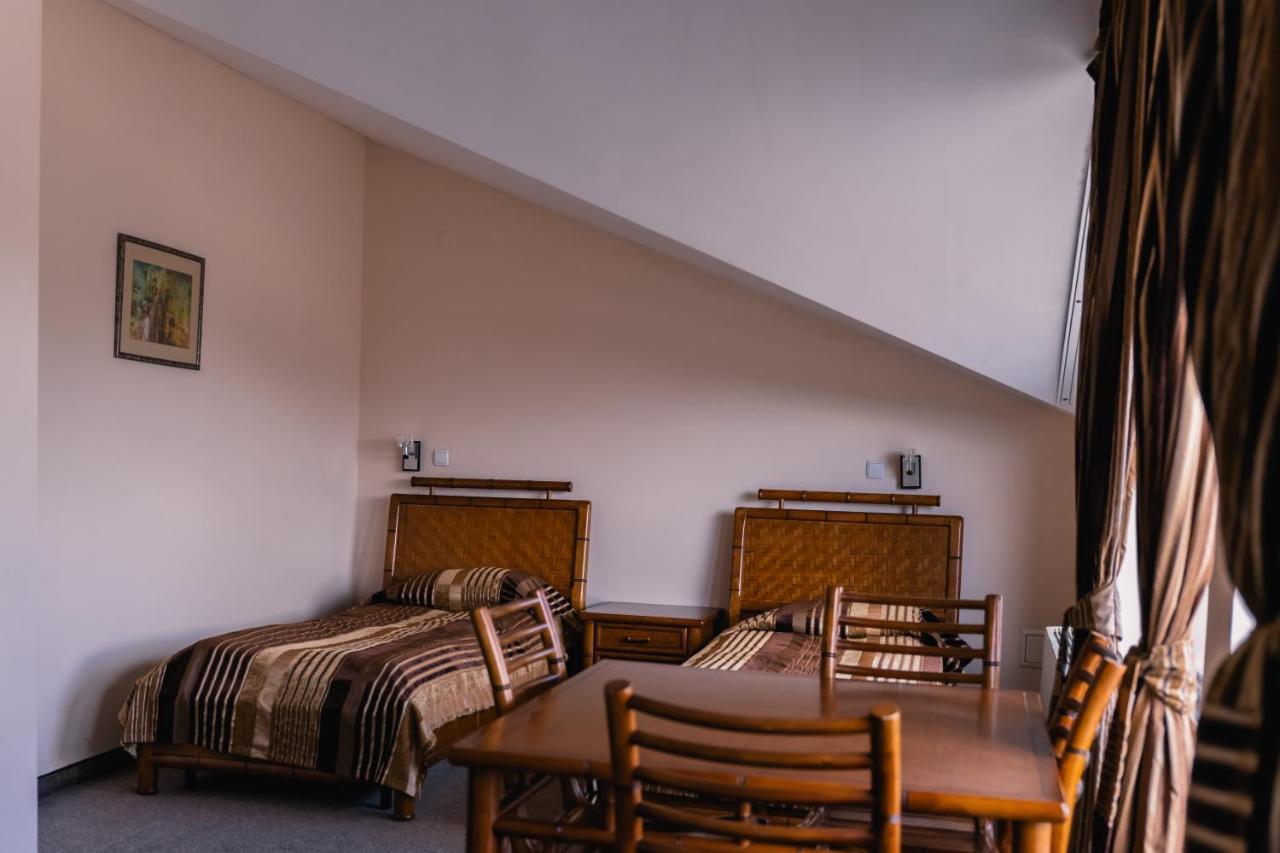 Hotel Orbel Dobriniště Exteriér fotografie