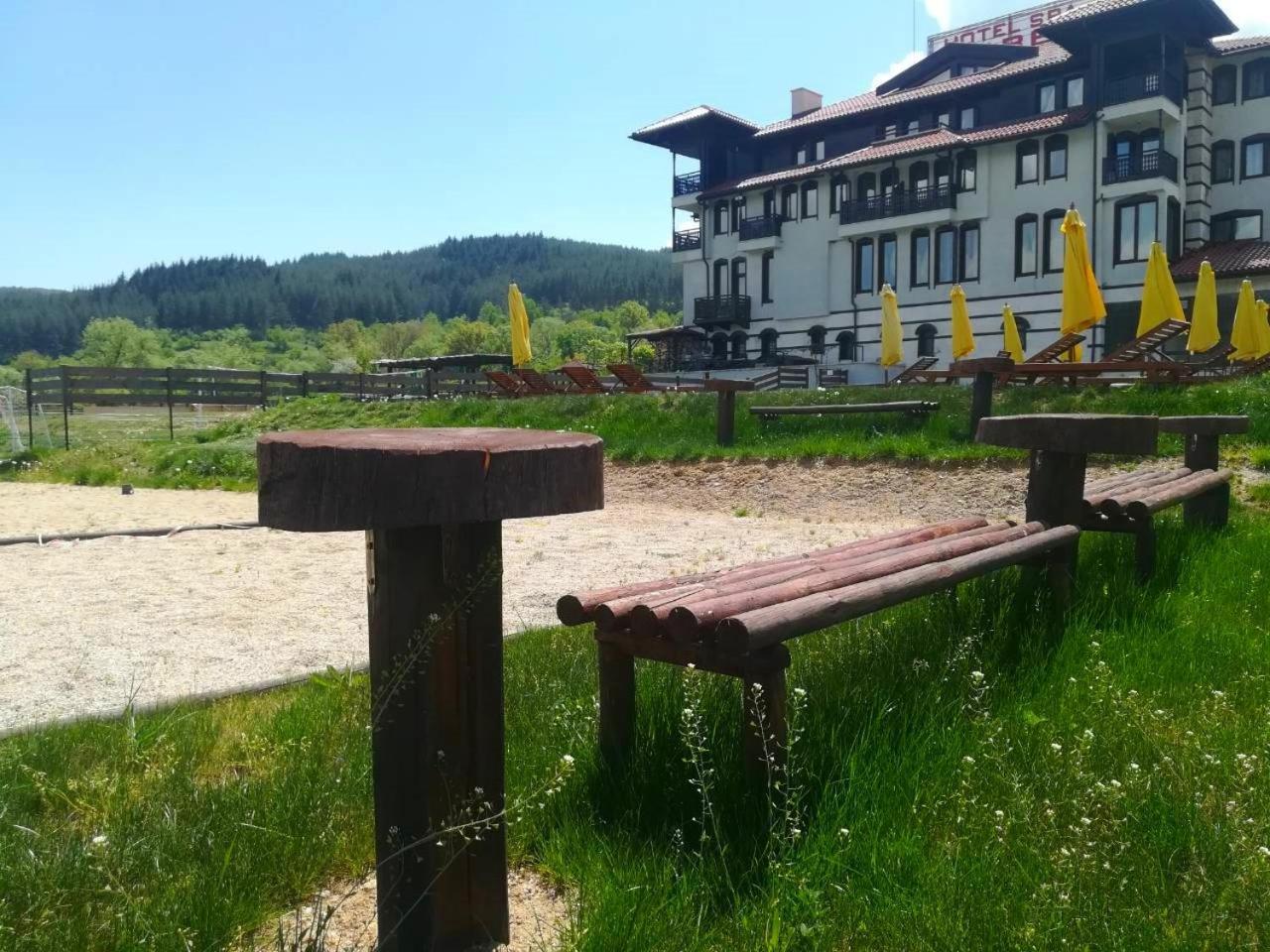 Hotel Orbel Dobriniště Exteriér fotografie